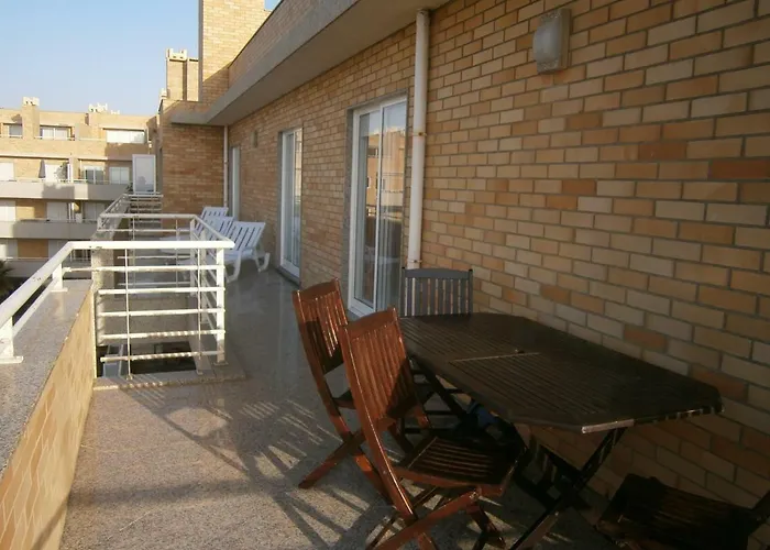 Daire Sun, Sky And Sea *