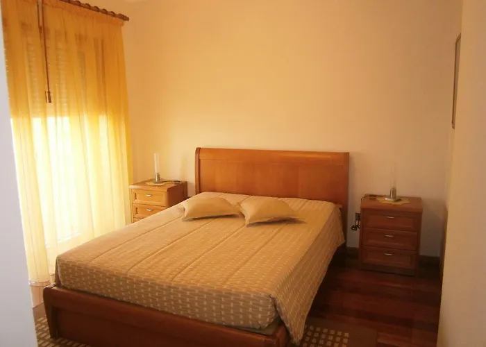 Daire Sun, Sky And Sea *