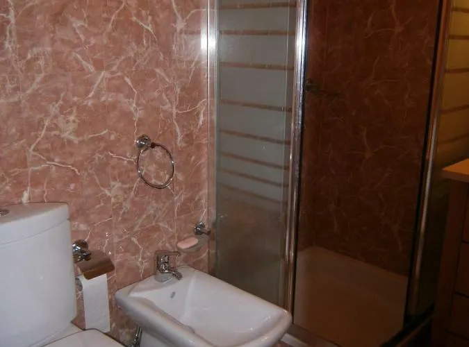 Sun, Sky And Sea Daire *