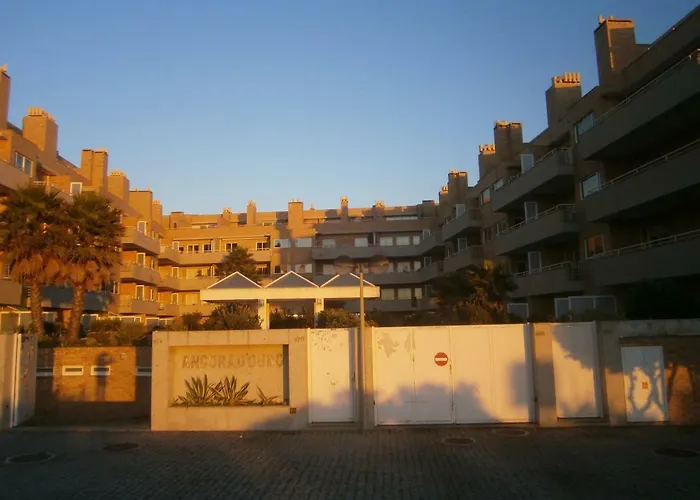 Daire Sun, Sky And Sea *